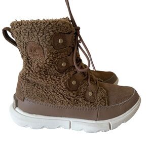 Sorel Brown Ankle Boots with White Soles